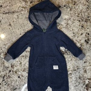 *GENTLY WORN* Carter's 6 M Baby Dinosaur Hooded Zip-Up Fleece Jumpsuit